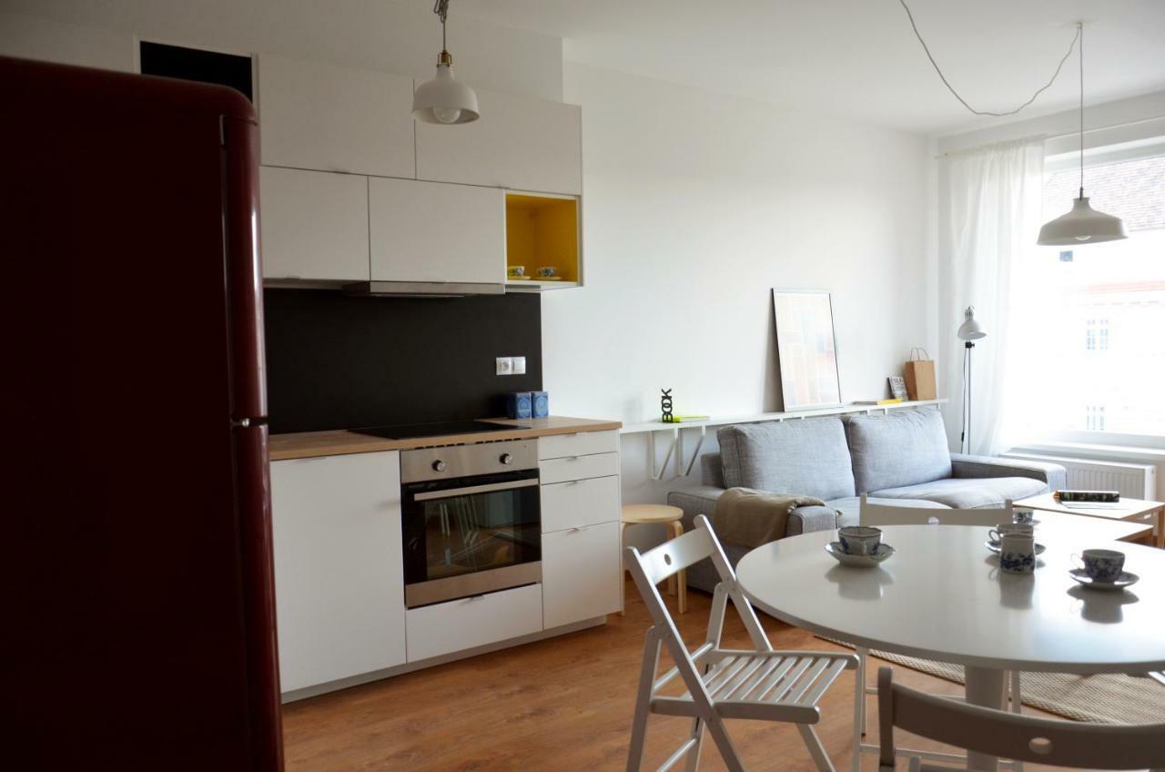 Brand New Apartment. Parking Spot Included! 브라티슬라바 외부 사진