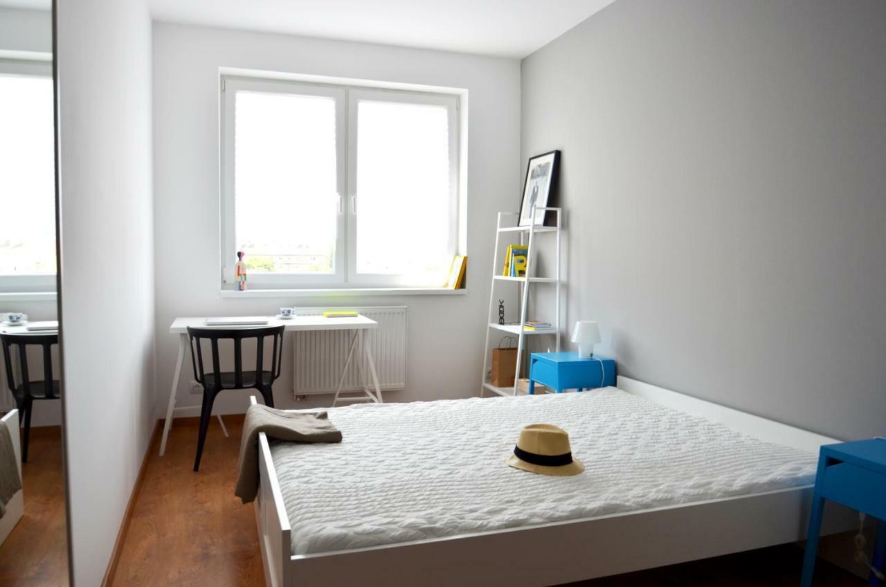 Brand New Apartment. Parking Spot Included! 브라티슬라바 외부 사진