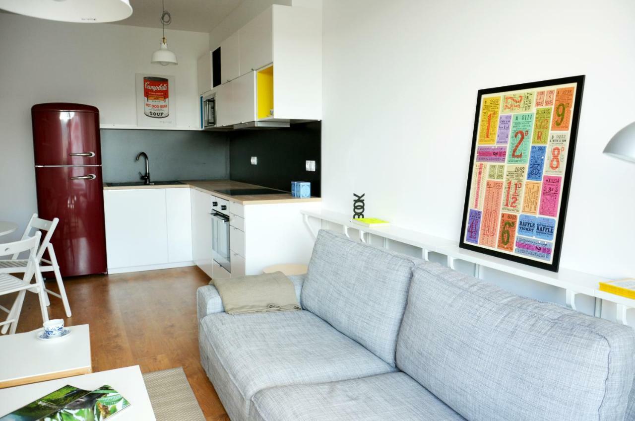 Brand New Apartment. Parking Spot Included! 브라티슬라바 외부 사진