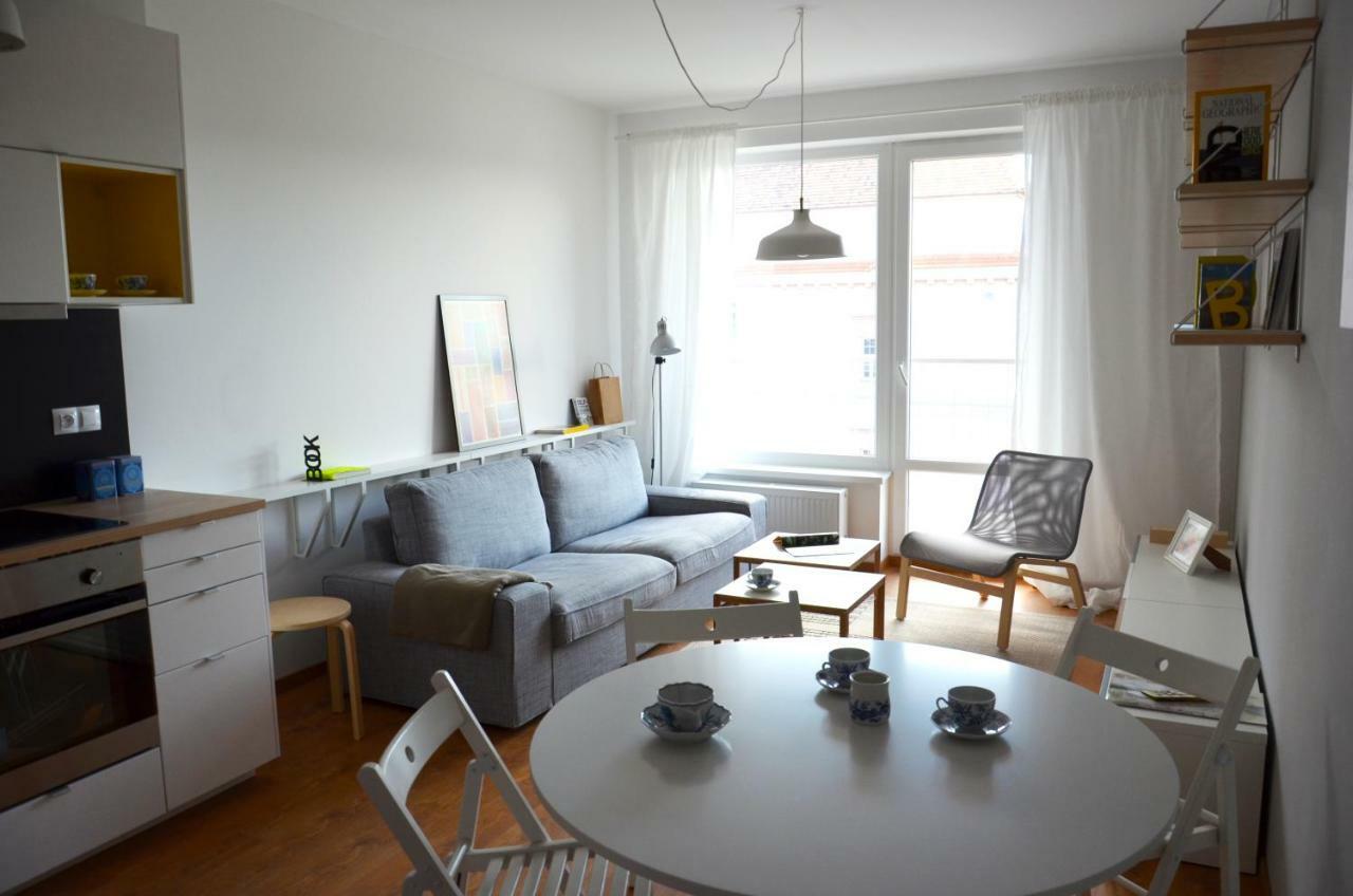 Brand New Apartment. Parking Spot Included! 브라티슬라바 외부 사진
